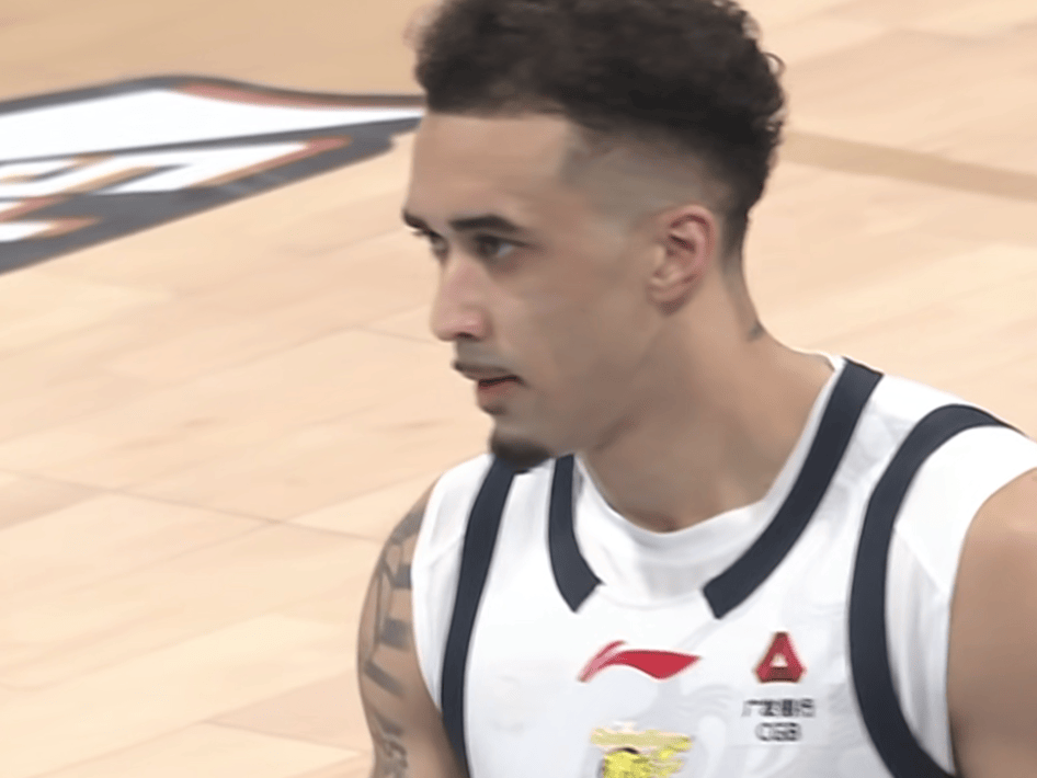 广东73-88北京！球员评分：2人满分，1人良好，4人不合格