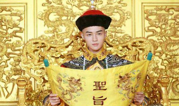 此汉臣上奏为自己请封一等公，康熙照准，并下旨其公爵可承袭12次